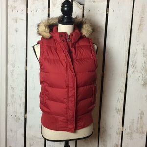 Hooded vest AE